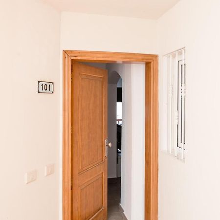 Homeforguest Apartamento Con Piscina A 50M Del Mar En La Caleta 아데제 외부 사진