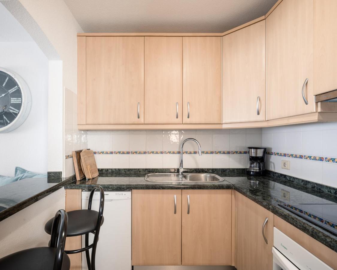 Homeforguest Apartamento Con Piscina A 50M Del Mar En La Caleta 아데제 외부 사진