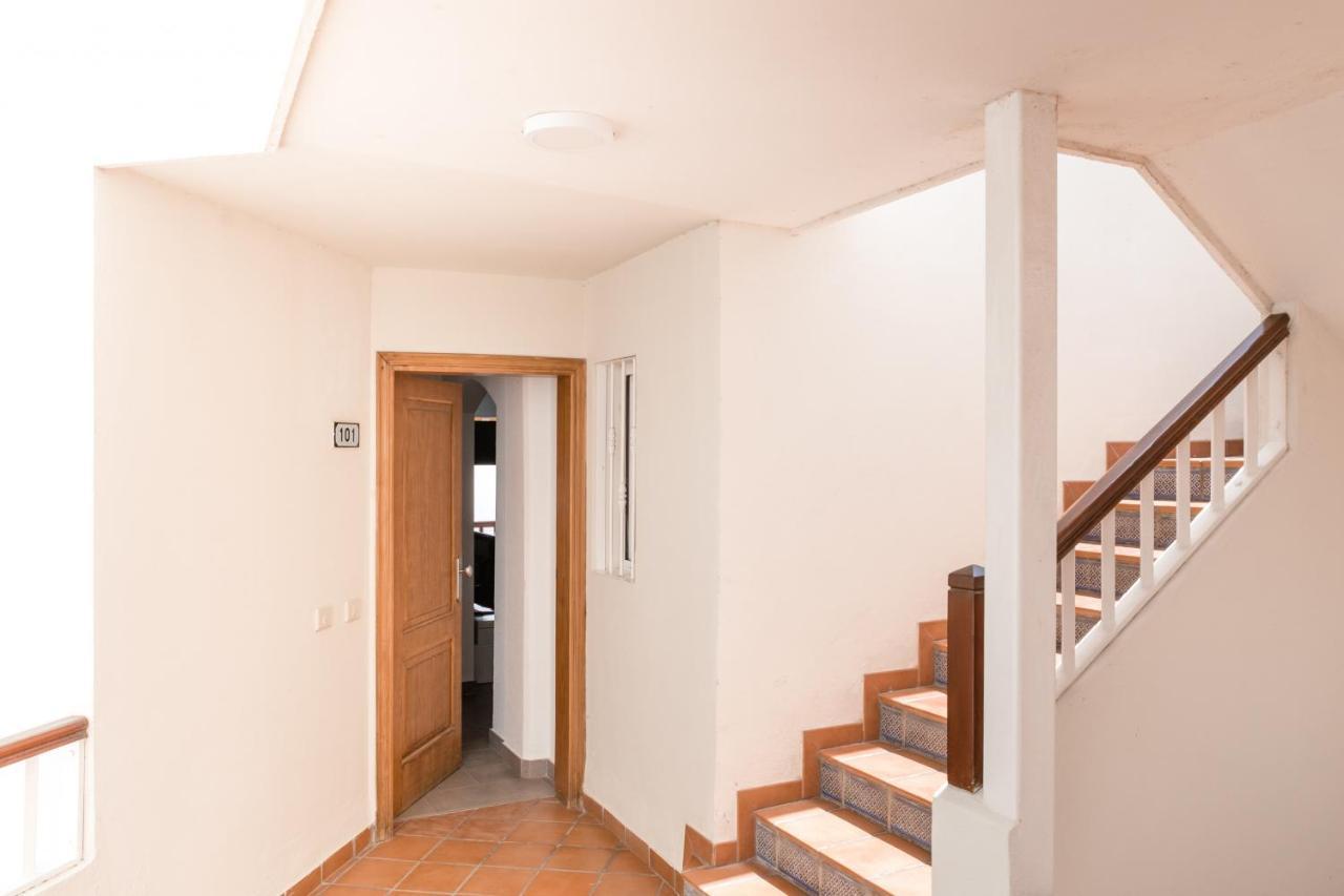 Homeforguest Apartamento Con Piscina A 50M Del Mar En La Caleta 아데제 외부 사진